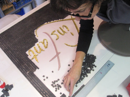 pose des carreaux coupe en 4, un à un