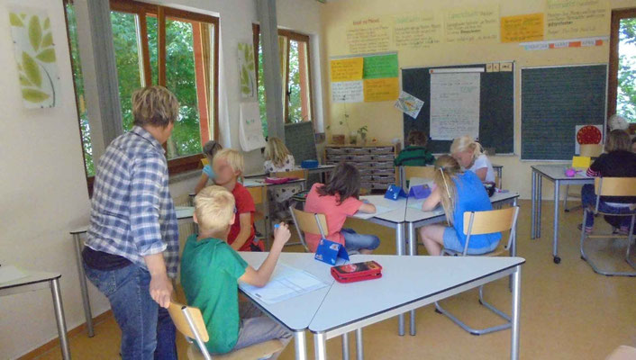 Wir. Steffi, Grit und ich halfen