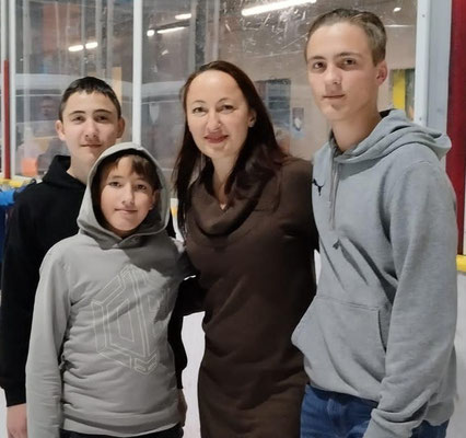 Irina mit Söhnen
