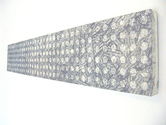 いき、どまる_30.0×145.5cm_麻紙　墨　ボールペン　鉛筆_2011