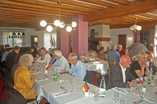 Das deutsch-französische Abendessen am Abend vor der Abreise.