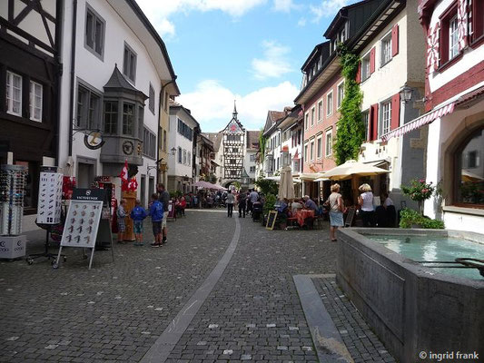 In Stein am Rhein mit Blick nach Westen zum Untertor