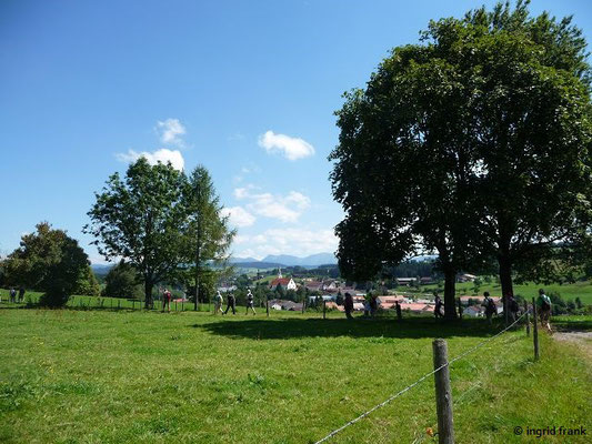 Blick auf Heimenkirch mit Nagelfluhkette