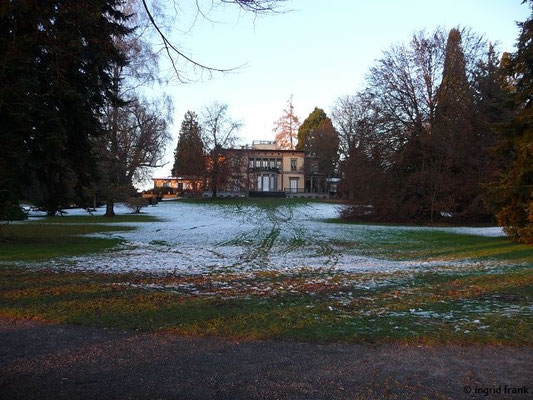 Villa Lindenhof (heute "friedens räume") im Lindenhofpark Bad Schachen