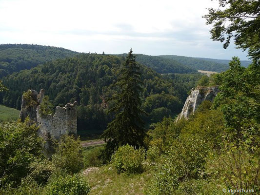 Oberhalb von der Ruine "Gebrochen Gutenstein"