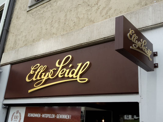 Echtgold Rückleuchter LED Buchstaben München