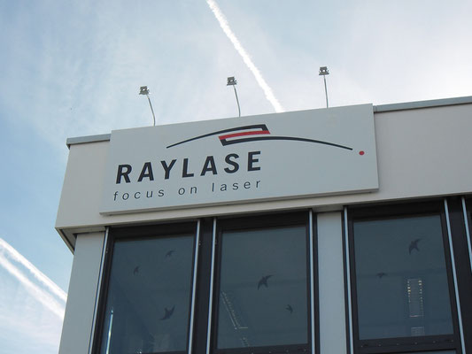 Schildblenden Raylase LED angestrahlt