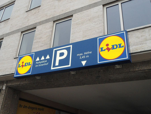 LED  Leuchtkasten dekupiert LIDL München