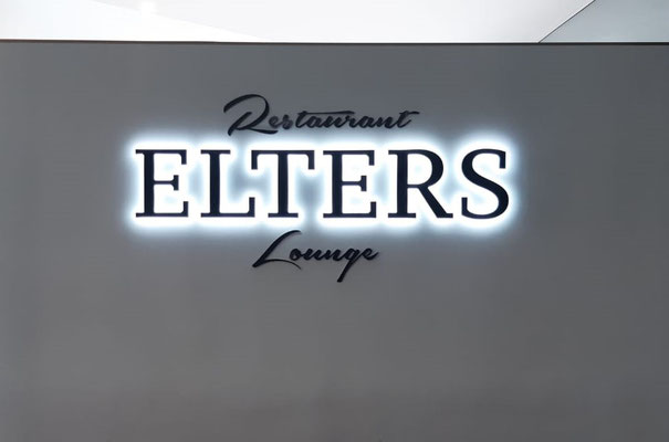 LED Leucht Logo mit schwarzem Stahl2