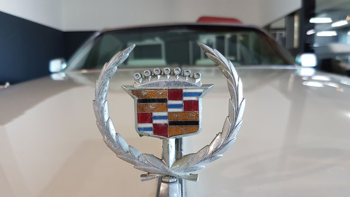 Cadillac in Autohotel Schongau