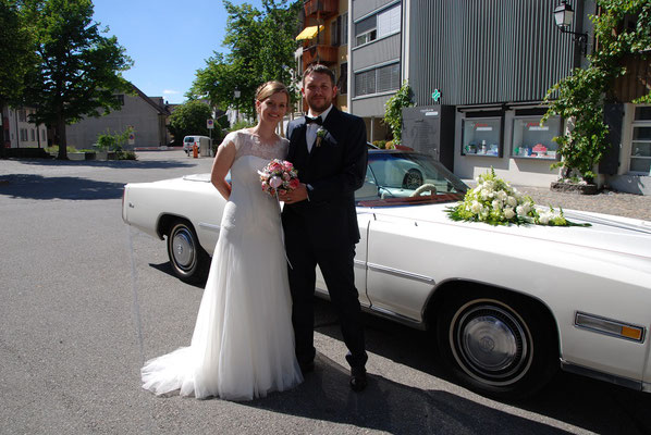 Hochzeitsfahrt mit Brautpaar in Lenzburg