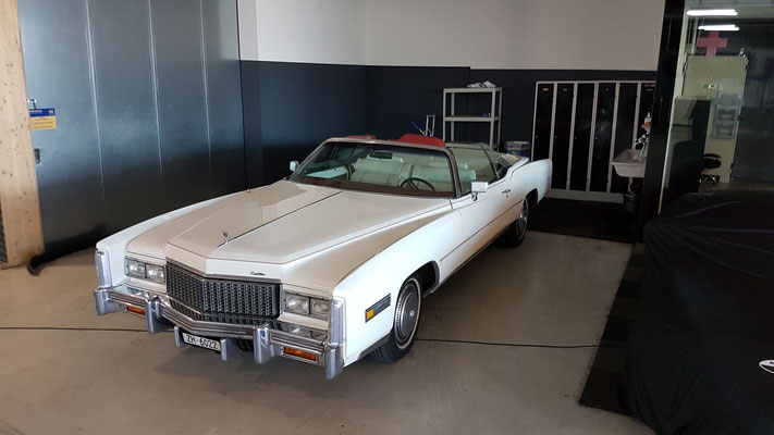 Cadillac in Autohotel Schongau