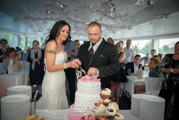 Hochzeitskuchen Buffet auf dem Kristallschiff