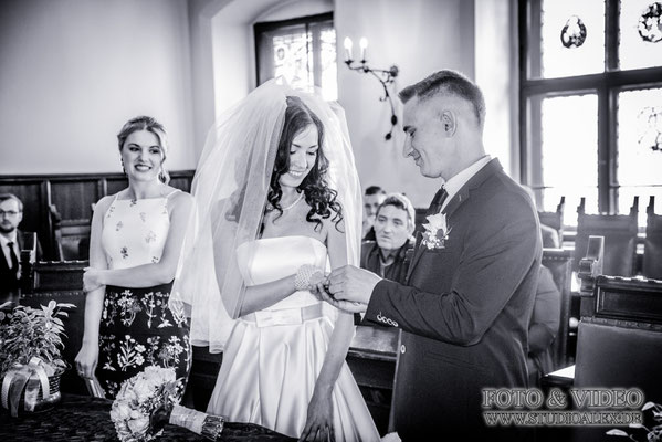 Hochzeitsfotografie standesamtliche Trauung Weiden in der Oberpfalz
