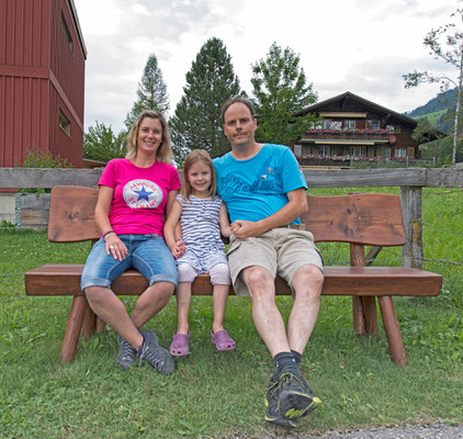 Familienfoto an der Lenk (Juli 17)
