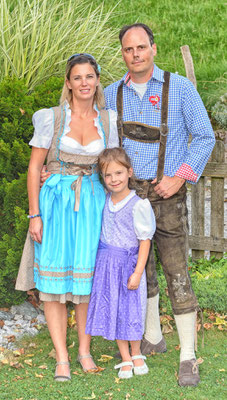 möchtegern Ostfriesen in Bayerntracht an der Hochzeit von Sandra&Chrigu (merci Irmi und Sascha)