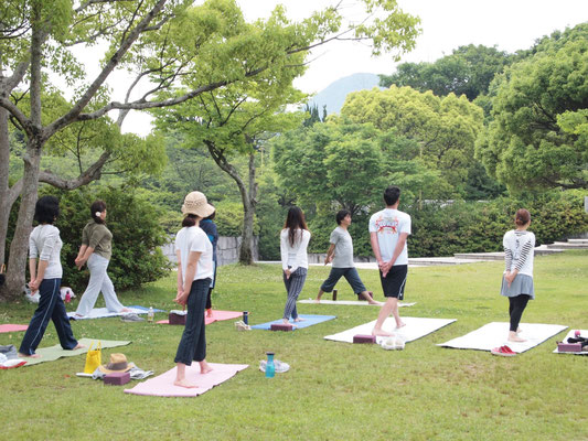 青空ヨガ　仏生山公園