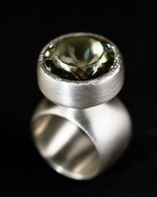  VERKAUFT!   Ring von Urte Hauck, Hemmingen, Prasiolith,  925 / -Silber        VERKAUFT!