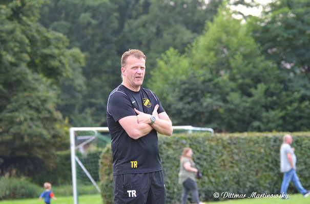 Trainer Olaf Blancke ( SV Bevern )