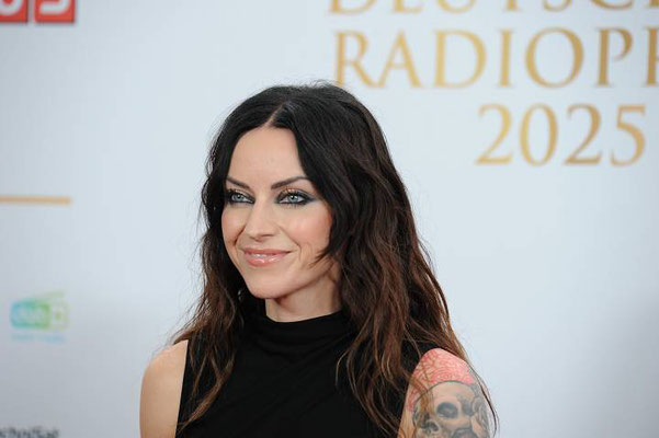 -2025 Amy Macdonald 