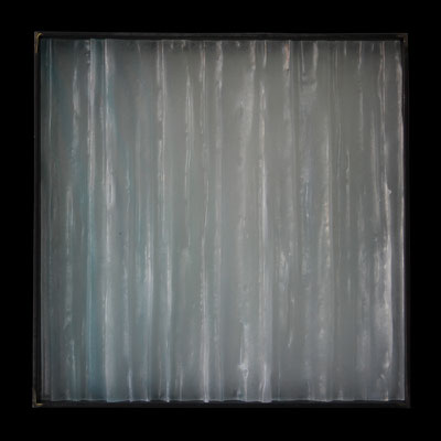 Frostwind,formgeschmolzenes  Glas, Metallrahmen, 45 x 45 x 6 cm