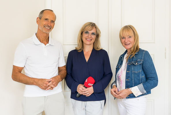 Portrait Liebscher Bracht und Radiomoderatorin Sina Peschke, professionelles Fotoshooting