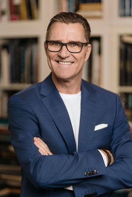 Executive Portrait Führungskraft Schwalbach, Businessfotograf Mario Diener