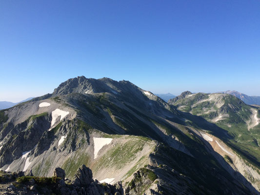 別山から雄山方面を望む