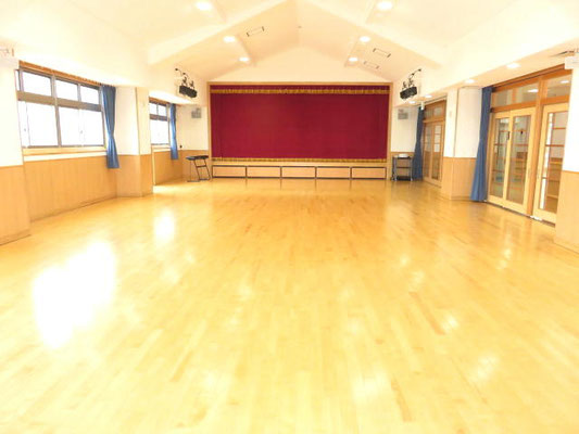 幼稚園の２階ホール