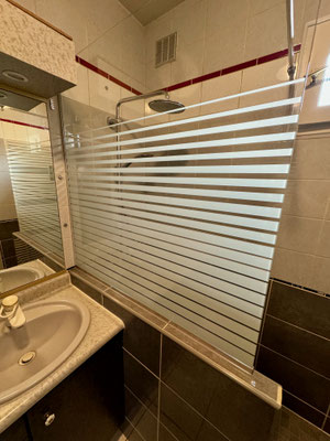Pare douche sur mesure avec sérigraphie dépoli