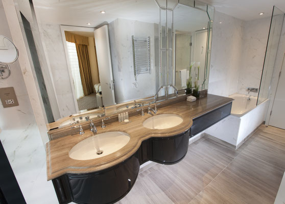 Dorsett Shepherds Bush Suite Bathroom