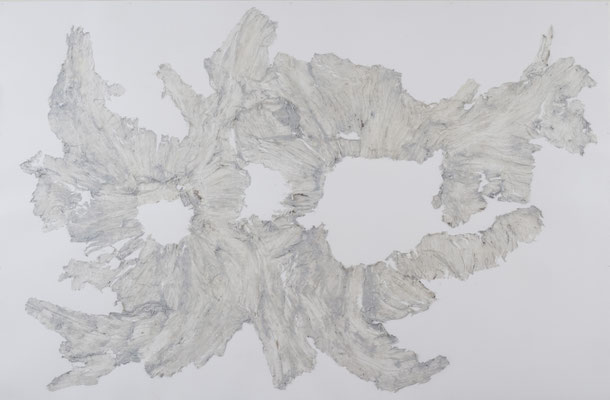 Skin of Tree 22｜197×300cm｜2015｜craft glue,oil ink,paper