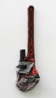 Untitled • Pipe wrench 01｜45×13×3cm｜2017｜puff binder,dyestuff,others