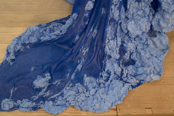 Untitled • Blue sheet ｜variable size｜2015｜puff binder,dyestuff,stage equipment,others