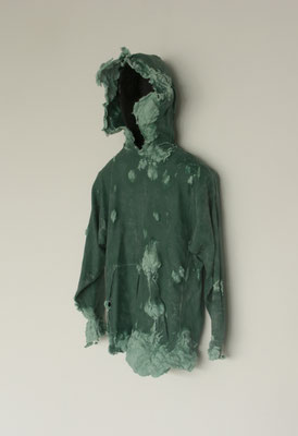 Untitled • Parka ｜110×70×15cm｜2009｜puff binder,dyestuff,styrofoam