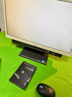 値引きパソコン 富士通ESPRIMO FH55/K SSD 値引き - 大阪府の家電