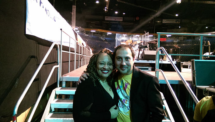 Mit Julie Rivera (Quincy Jones, Gloria Estefan), Sparkassen Arena, Kiel