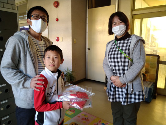 地元磯津保育園にて全園児と全職員にマスクを寄贈