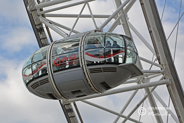 England / Great Britain / London / Coca-Cola-London Eye / Das London Eye, auch bekannt unter der Bezeichnung Millennium Wheel, ist mit einer Höhe von 135 Metern das höchste Riesenrad Europas.