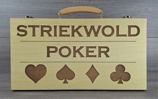 Houten koffer gegraveerd