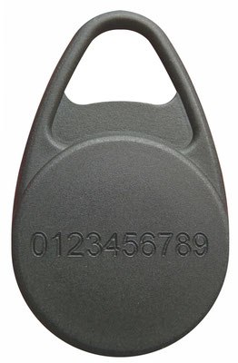 Transponders gegraveerd met cijfercodes.