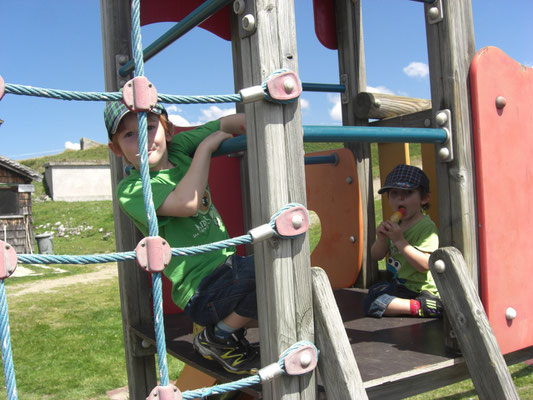 In der Pause noch schnell auf den Spielplatz