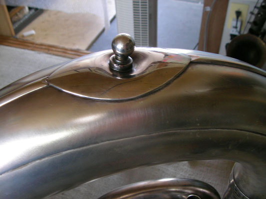 Boosey & Hawkes Imperial E♭Tuba 凹み修理 定期メンテナンス Boosey & Hawkes Imperial E♭Tuba 凹み修理 定期メンテナンス