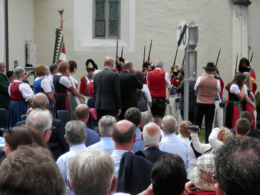 der Ehrensalut der Bürgergarde