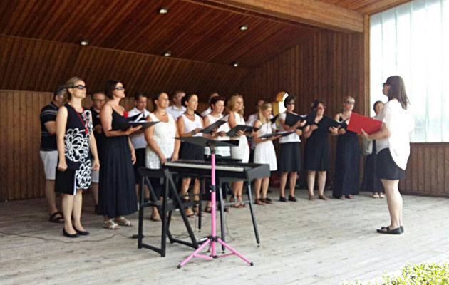 Singen in St. Wolfgang bei der Station Schafbergbahn