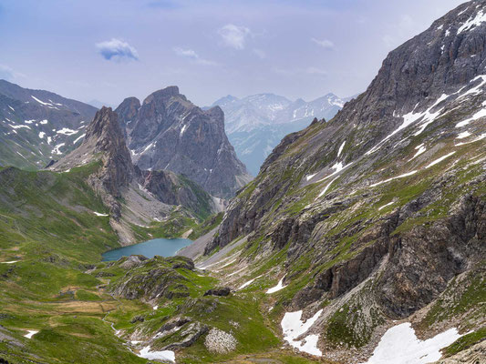 « Descente au lac » Vue depuis le Col de la Ponsonnière, Savoie (73)