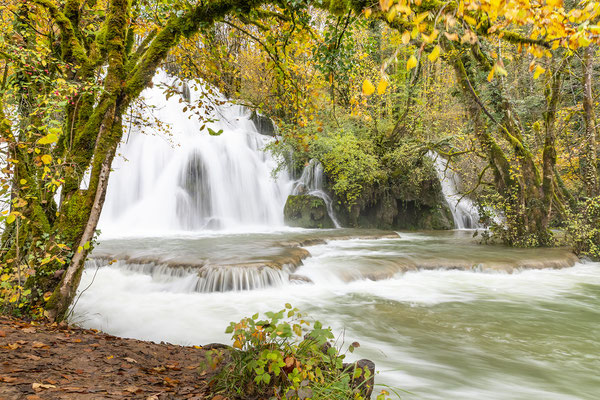 « Majestueuse cascade » Cascade des Planches-Près-Arbois, Jura (39)