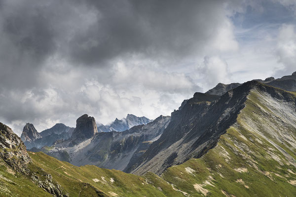 « En suivant la crête » La Pierra Menta depuis le Mont Coin, Savoie (73)