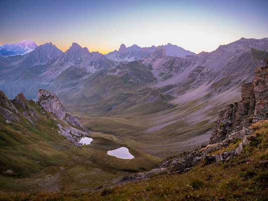 « Nuances de l'aube » Vue sur la Pierra Menta depuis le Mont Coin, Savoie (73)