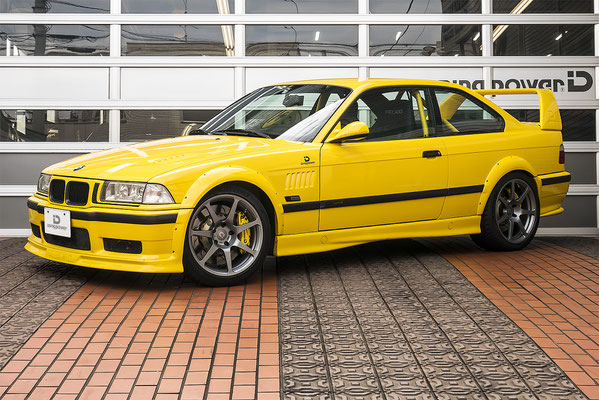 もらって嬉しい出産祝い 面白部品倉庫別注 1/43 (E36 イエロー ダカール M3 目新しい BMW ミニカー